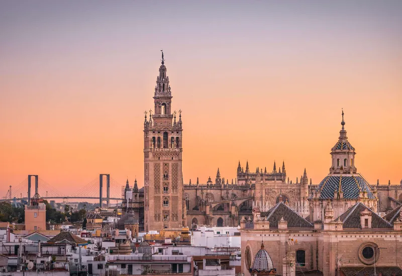 la giralda tower