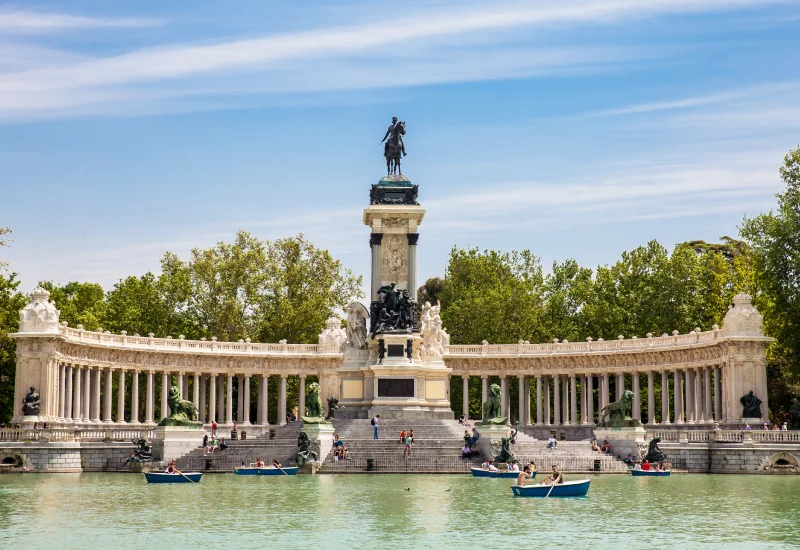 el retiro park facts